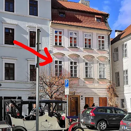 Apartment Quiet Boutique Near Charles Bridge Prag